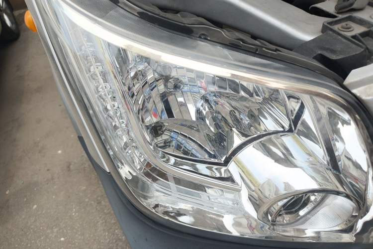Used Foton Toano 2022 2.0T Manual Urban Van Short Wheelbase Low Roof Rear Single Tire 3-Seater – 4F20TC3 Right Front Headlight