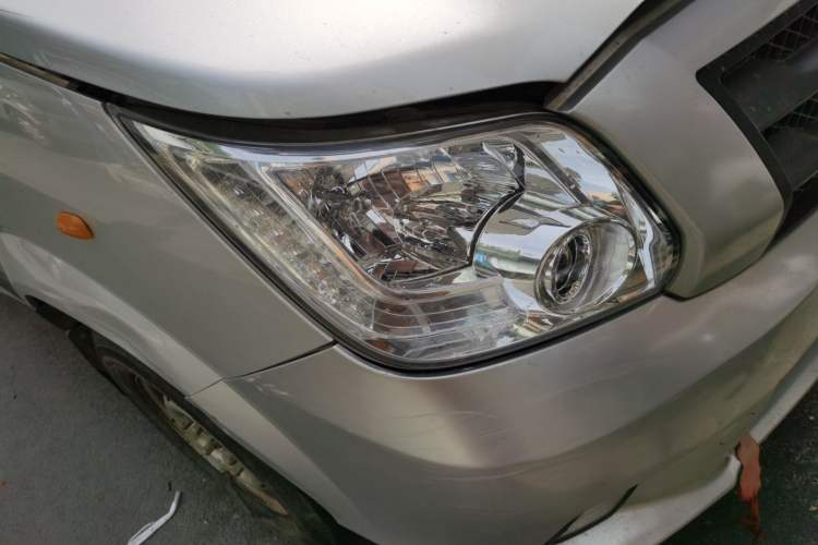 Used Foton Toano 2022 2.8T Manual Tongtu Van Extended Wheelbase Mid-Height Design Rear Single Tire 3-Seater F2.8NS6B177L Right Front Headlight
