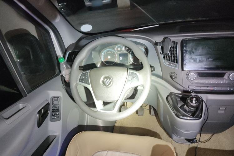 Used Foton Toano 2022 2.0T Manual Urban Edition Short Wheelbase Low Roof Rear Single Tire 5/6/9-Seater 4F20TC3 Steering Wheel
