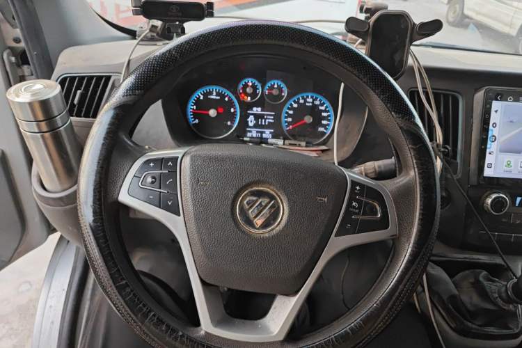 Used Foton Toano 2022 2.0T Manual Tongtu Multi-Function Long Wheelbase Mid-Roof Single-Tire 5/6/7/9-Seater 4F20TC3 Steering Wheel