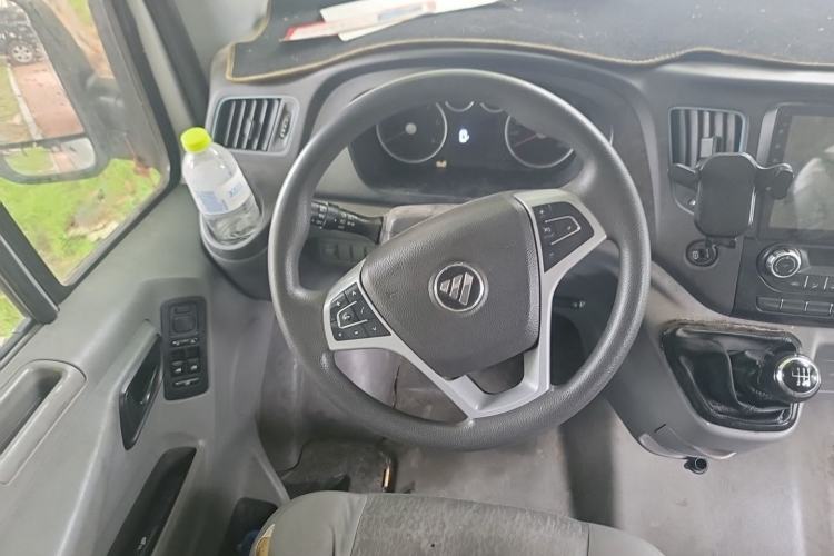Used Foton Toano 2022 2.0T Manual Urban Edition Short Wheelbase Mid-Height Design Rear Single Tire 5/6/9-Seater Configuration 4F20TC3 Steering Wheel