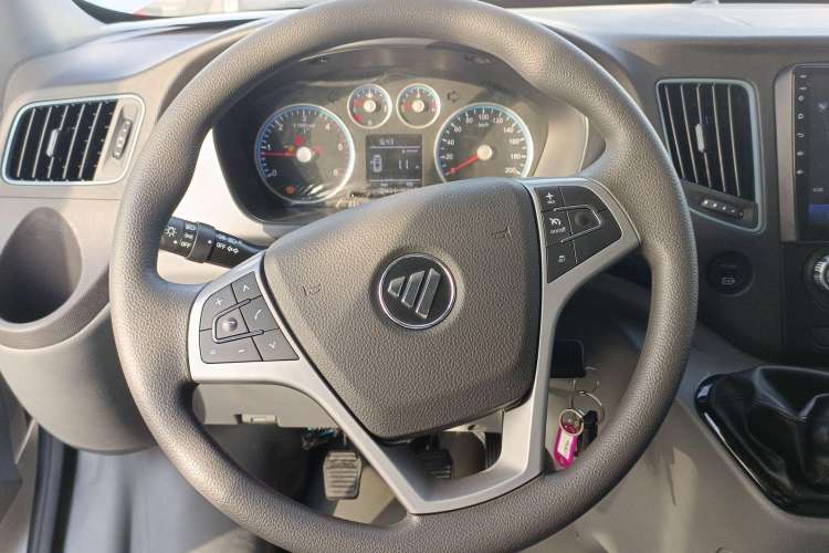 Used Foton Toano 2022 2.0T Manual Urban Edition Short Wheelbase Mid-Height Design Rear Single Tire 5/6/9-Seater Configuration 4F20TC3 Steering Wheel
