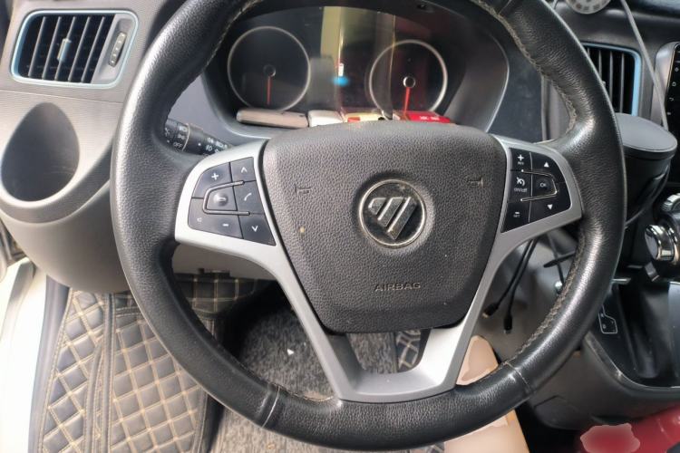 Used Foton Toano 2022 2.8T Automatic Tongtu Multi-Function Long-Wheelbase Mid-Roof Single-Tire 5/6/7/9-Seater F2.8NS6B177L Steering Wheel
