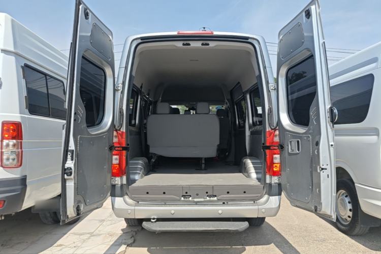 Used Foton Toano 2022 2.0T Manual Jixiang Multi-Function Long-Wheelbase Mid-Roof Single-Tire Rear 7/9-Seater 4F20TC3 Trunk