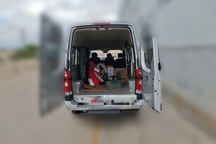 Used Foton Toano 2022 2.0T Manual Urban Edition Short Wheelbase Mid-Height Design Rear Single Tire 5/6/9-Seater Configuration 4F20TC3 Trunk