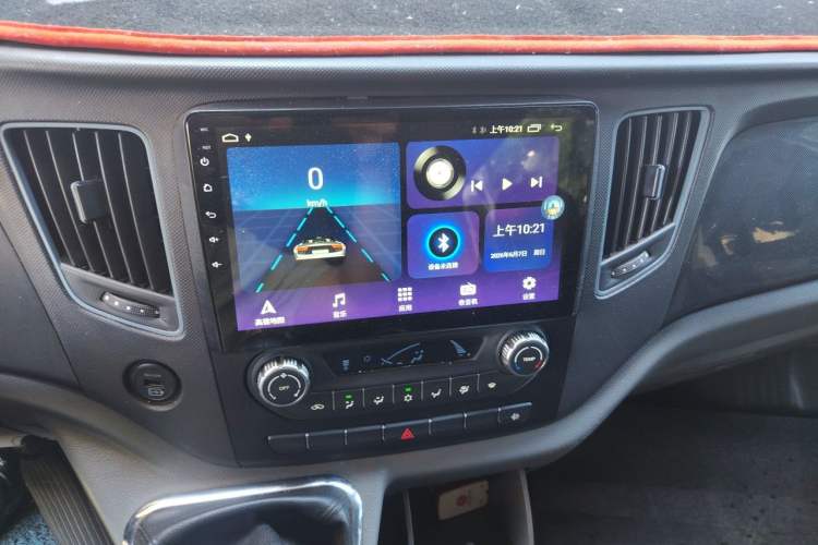 Used Foton Toano 2022 2.0T Manual Tongtu Professional Edition Multi-Function Long-Wheelbase Mid-Roof Design with Single Rear Tire—Available in 5/6/7/9-Seater Configurations Powered by 4F20TC3 Audio And AC Panel