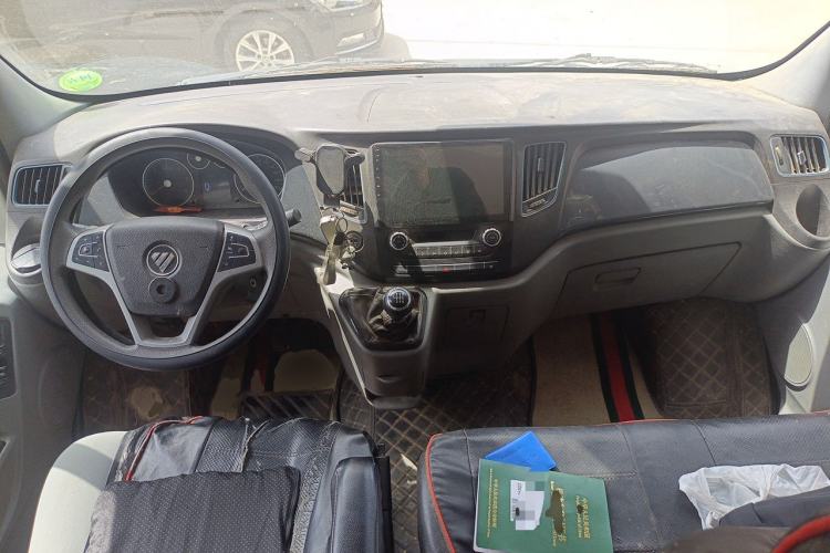 Used Foton Toano 2022 2.0T Manual Tongtu Multi-Function Long Wheelbase Mid-Roof Single-Tire 5/6/7/9-Seater 4F20TC3 Center Console