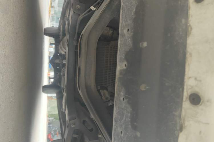 Used Foton Toano 2022 2.8T Manual Tongtu Multi-Function Extended-Chassis Mid-Roof Single-Tire Configuration 5/6/7/9-Seater F2.8NS6B177L Chassis Front