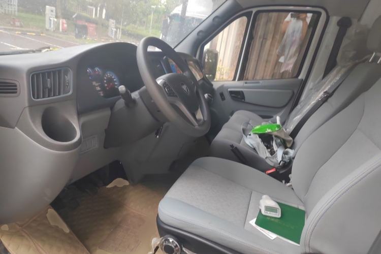 Used Foton Toano 2022 2.0T Manual Urban Van Short Wheelbase Mid-Height Rear Single Tire 3-Seater 4F20TC3 Driver Seat