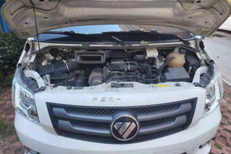 Used Foton Toano 2022 2.0T Manual Tongtu Professional Edition Multi-Function Long-Wheelbase Mid-Roof Design with Single Rear Tire—Available in 5/6/7/9-Seater Configurations Powered by 4F20TC3 Engine Bay