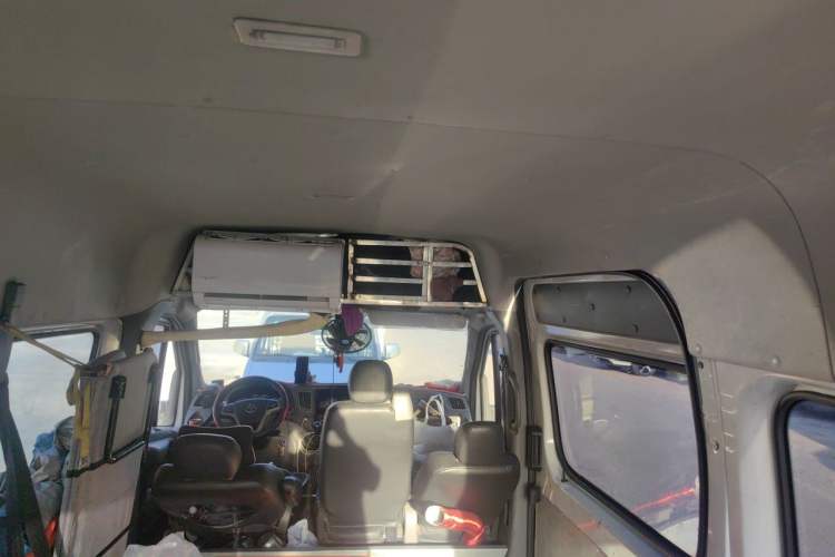 Used Foton Toano 2022 2.0T Manual Tongtu Multi-Function Long Wheelbase Mid-Roof Single-Tire 5/6/7/9-Seater 4F20TC3 Headliner