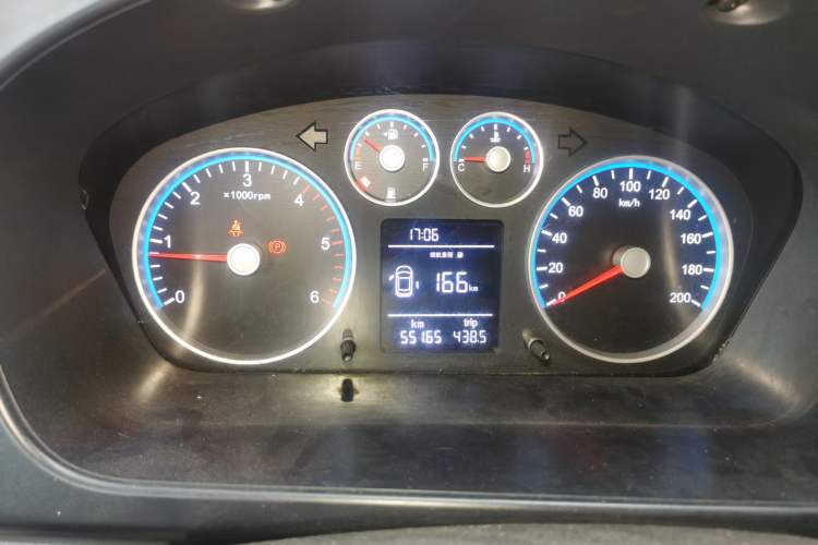Used Foton Toano 2022 2.0T Manual Urban Edition Short Wheelbase Mid-Height Design Rear Single Tire 5/6/9-Seater Configuration 4F20TC3 Instrument Cluster