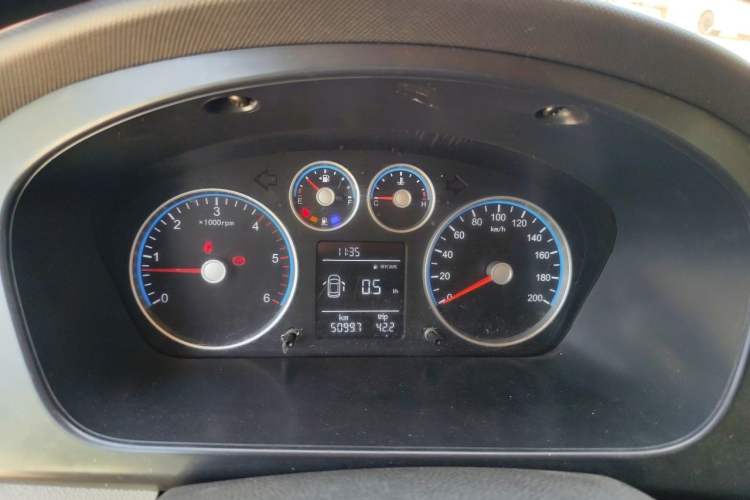 Used Foton Toano 2022 2.0T Manual Urban Edition Short Wheelbase Mid-Height Design Rear Single Tire 5/6/9-Seater Configuration 4F20TC3 Instrument Cluster