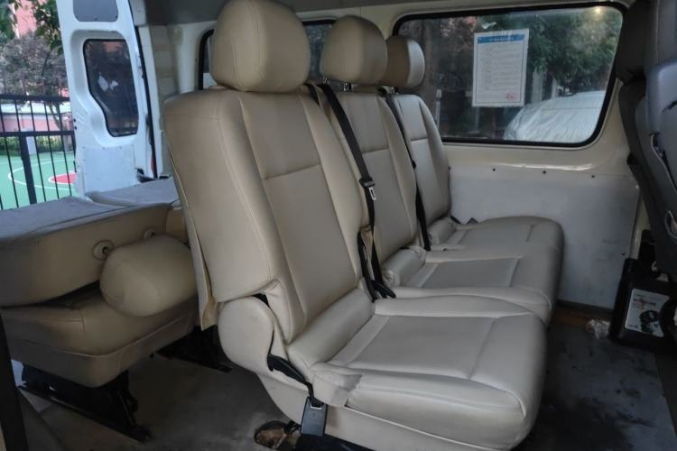 Used Foton Toano 2022 2.0T Manual Urban Edition Short Wheelbase Mid-Height Design Rear Single Tire 5/6/9-Seater Configuration 4F20TC3 Interior 4