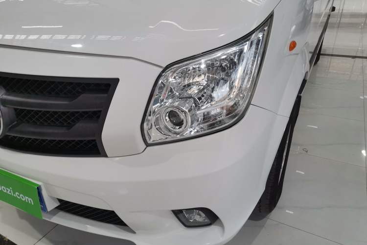 Used Foton Toano 2022 2.0T Manual Tongtu Multi-Function Long Wheelbase Mid-Roof Single-Tire 5/6/7/9-Seater 4F20TC3 Left Front Headlight