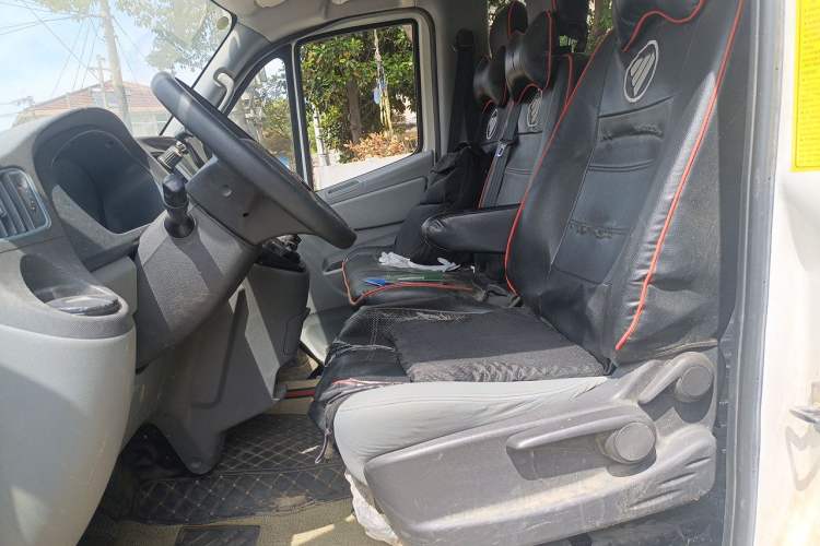 Used Foton Toano 2022 2.0T Manual Tongtu Multi-Function Long Wheelbase Mid-Roof Single-Tire 5/6/7/9-Seater 4F20TC3 Left Front Seat
