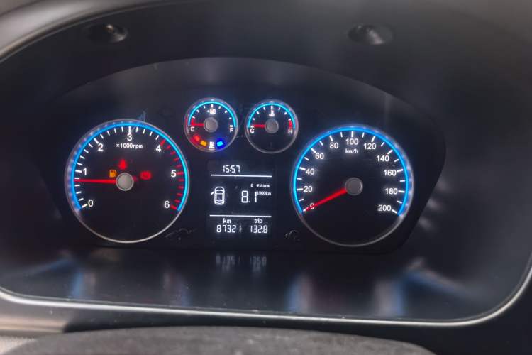 Used Foton Toano 2022 2.0T Manual Urban Edition Short Wheelbase Mid-Height Design Rear Single Tire 5/6/9-Seater Configuration 4F20TC3 Odometer Close Up