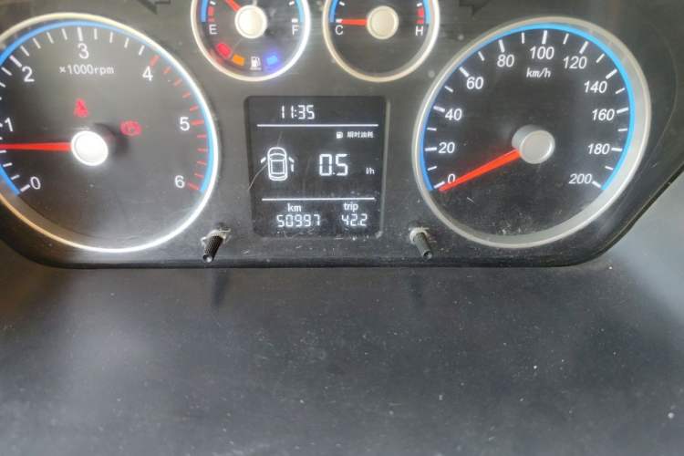 Used Foton Toano 2022 2.0T Manual Urban Edition Short Wheelbase Mid-Height Design Rear Single Tire 5/6/9-Seater Configuration 4F20TC3 Odometer Close Up