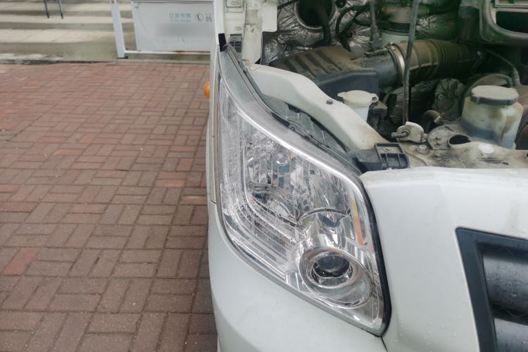 Used Foton Toano 2022 2.0T Manual Urban Edition Short Wheelbase Mid-Height Design Rear Single Tire 5/6/9-Seater Configuration 4F20TC3 Right Front Headlight
