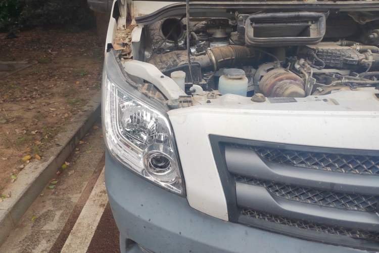 Used Foton Toano 2022 2.0T Manual Urban Van Short Wheelbase Mid-Height Rear Single Tire 3-Seater 4F20TC3 Right Front Headlight