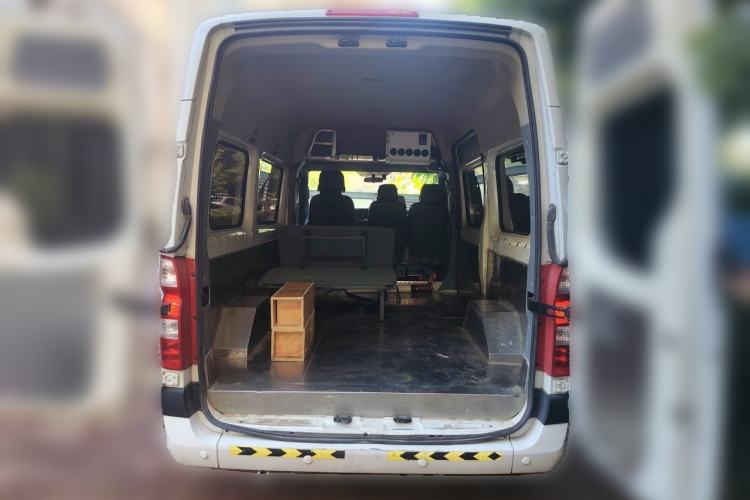 Used Foton Toano 2022 2.0T Manual Tongtu Professional Edition Multi-Function Long-Wheelbase Mid-Roof Design with Single Rear Tire—Available in 5/6/7/9-Seater Configurations Powered by 4F20TC3 Trunk