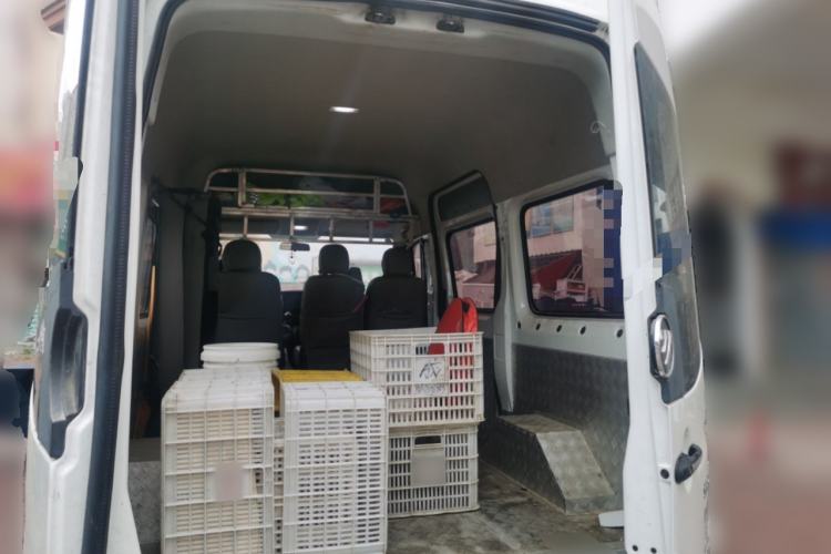 Used Foton Toano 2022 2.0T Manual Urban Edition Short Wheelbase Mid-Height Design Rear Single Tire 5/6/9-Seater Configuration 4F20TC3 Trunk