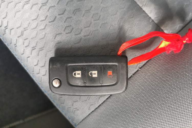 Used Foton Toano 2022 2.0T Manual Tongtu Multi-Function Long-Wheelbase Ultra-High Roof with Single Rear Tire Available in 5/6/7/9-Seater Configurations Model 4F20TC3 Vehicle Key