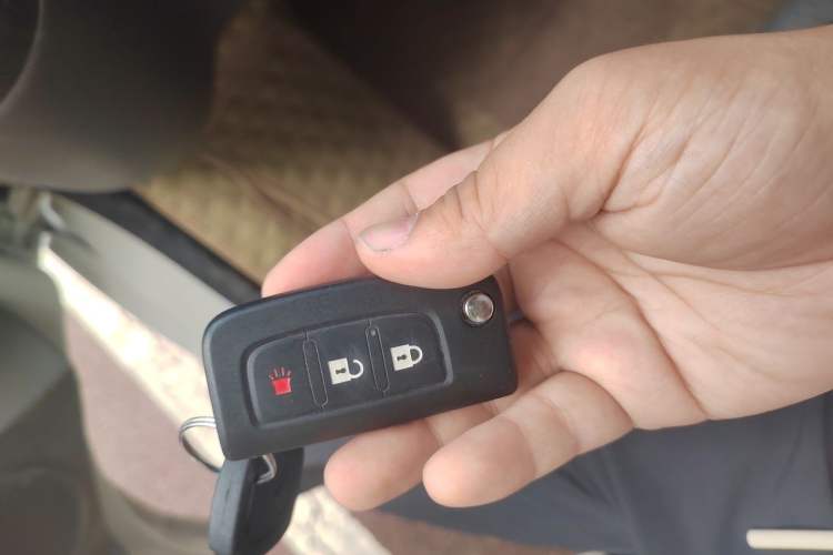 Used Foton Toano 2022 2.0T Manual Urban Van Short Wheelbase Mid-Height Rear Single Tire 3-Seater 4F20TC3 Vehicle Key