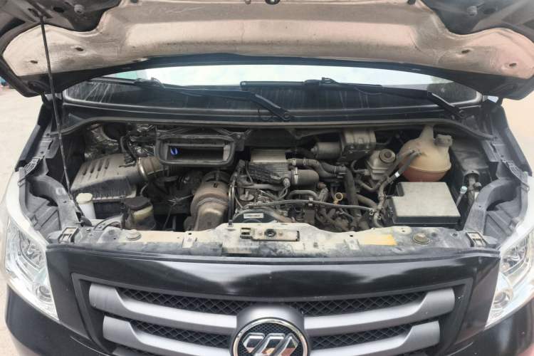 Used Foton Toano 2023 Joy Elephant Multi-Function 2.0T Manual Long-Wheelbase Mid-Roof Model with Single Rear Tire Available in 5/6/7/9-Seater Configurations Engine Bay