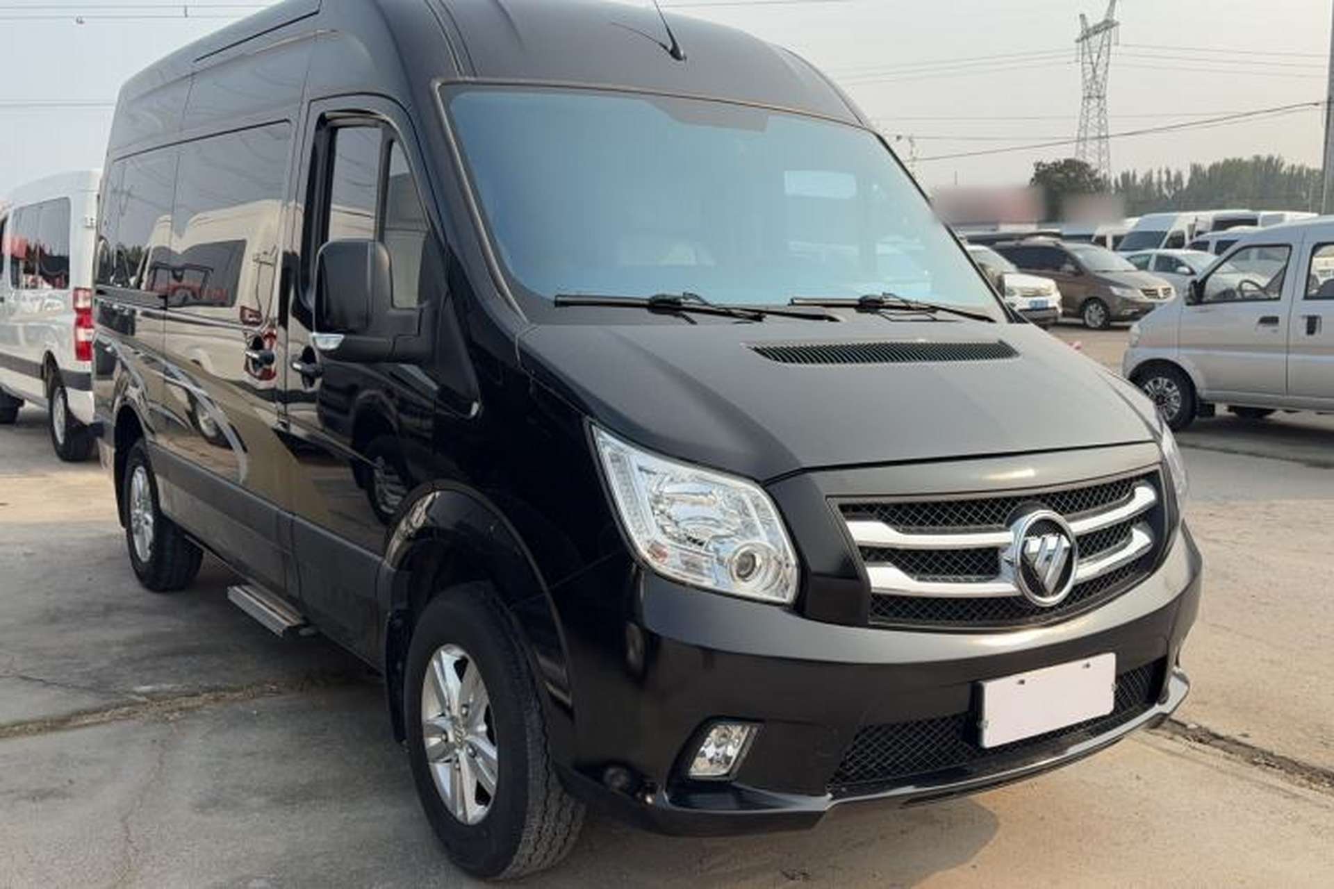 Used Foton Toano 2023 2.0T Compact Luxury Edition Manual Transmission Long Wheelbase Mid-Height Roof Rear Single Tire 9-Seater Exterior 2