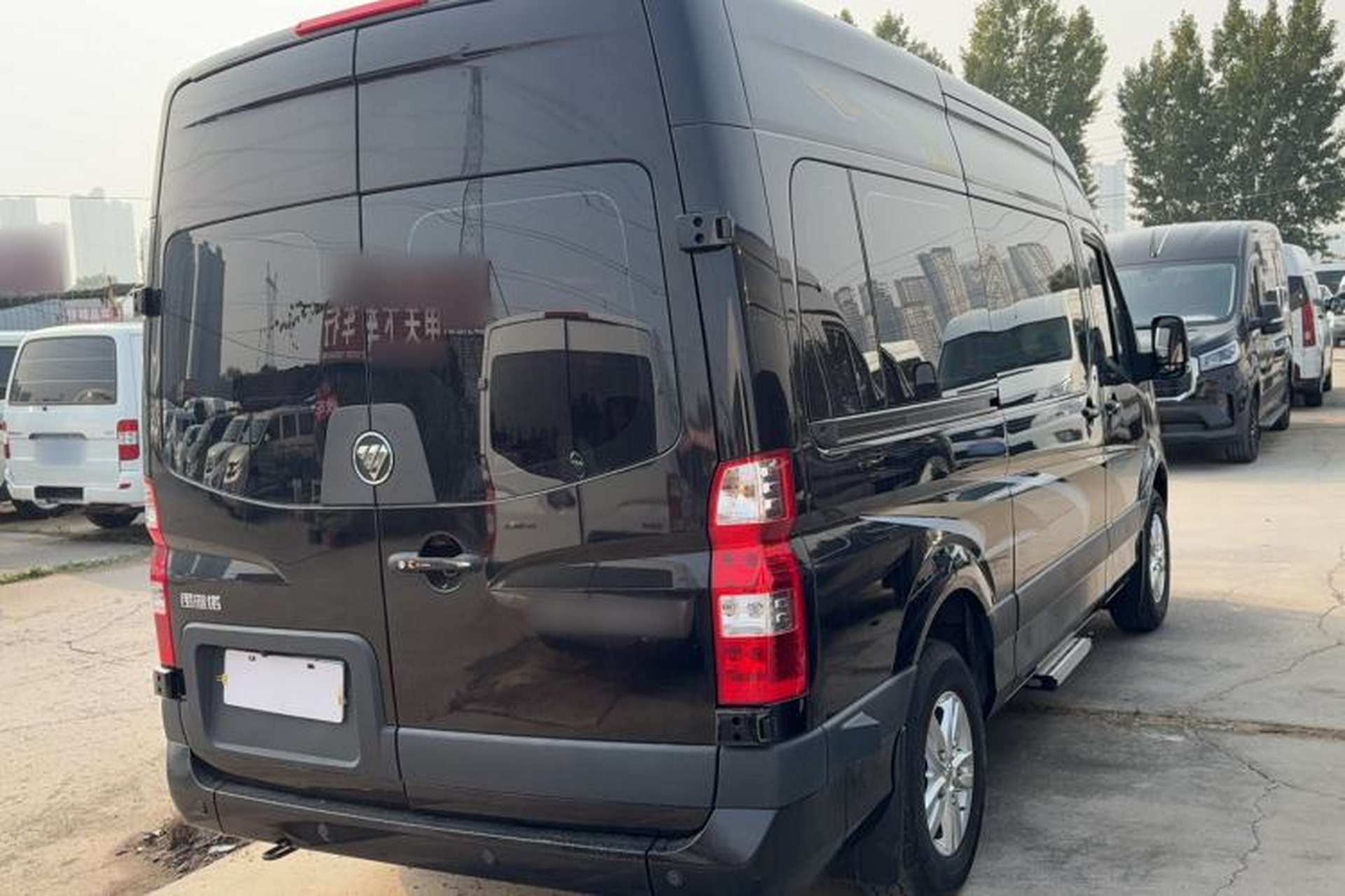 Used Foton Toano 2023 2.0T Compact Luxury Edition Manual Transmission Long Wheelbase Mid-Height Roof Rear Single Tire 9-Seater Exterior 3