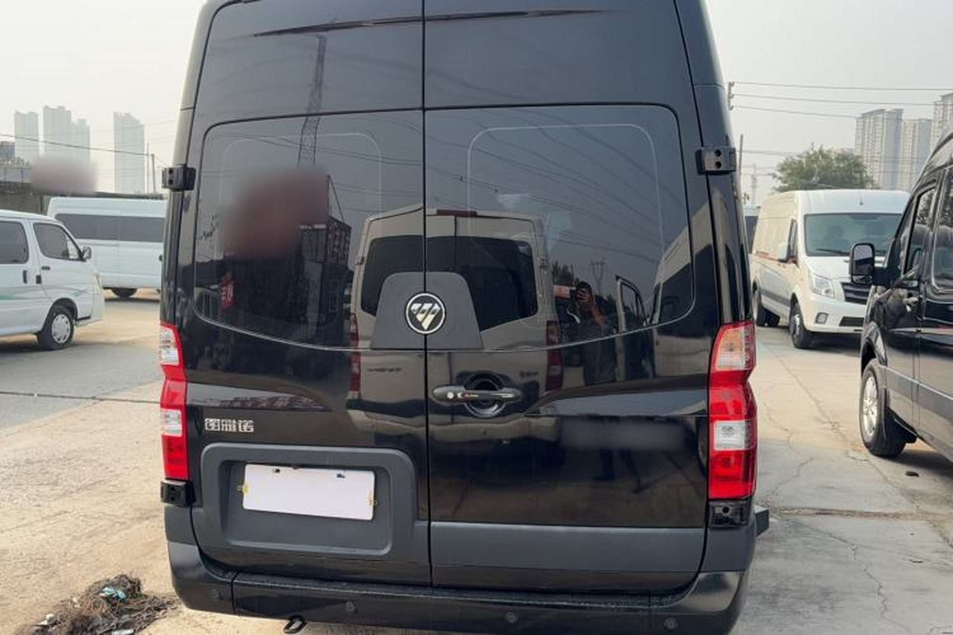 Used Foton Toano 2023 2.0T Compact Luxury Edition Manual Transmission Long Wheelbase Mid-Height Roof Rear Single Tire 9-Seater Exterior 4
