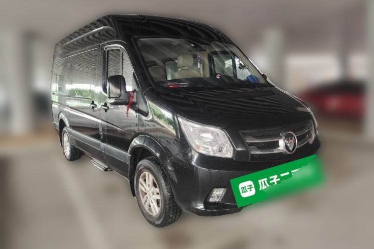 Used Foton Toano 2023 2.0T Compact Luxury Edition Manual Transmission Long Wheelbase Mid-Height Roof Rear Single Tire 9-Seater Front Right 45 Deg