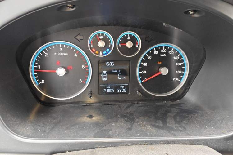 Used Foton Toano 2023 Joy Elephant Multi-Function 2.0T Manual Long-Wheelbase Mid-Roof Model with Single Rear Tire Available in 5/6/7/9-Seater Configurations Instrument Cluster