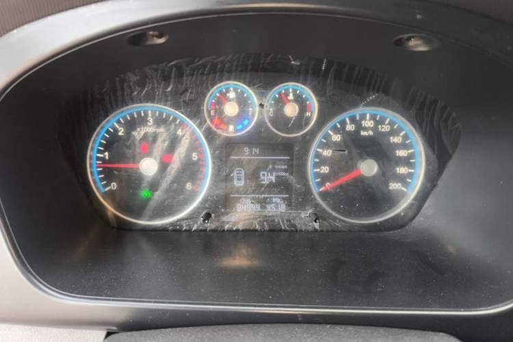 Used Foton Toano 2023 Joy Elephant Multi-Function 2.0T Manual Long-Wheelbase Mid-Roof Model with Single Rear Tire Available in 5/6/7/9-Seater Configurations Instrument Cluster