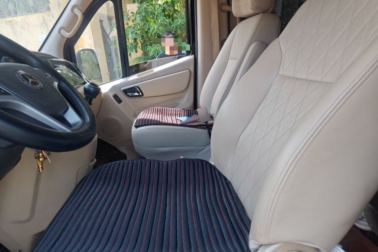 Used Foton Toano 2023 2.0T Compact Comfort Edition Manual Transmission Long Wheelbase Mid-Height Design with Single Rear Tire 9-Seater Interior 4