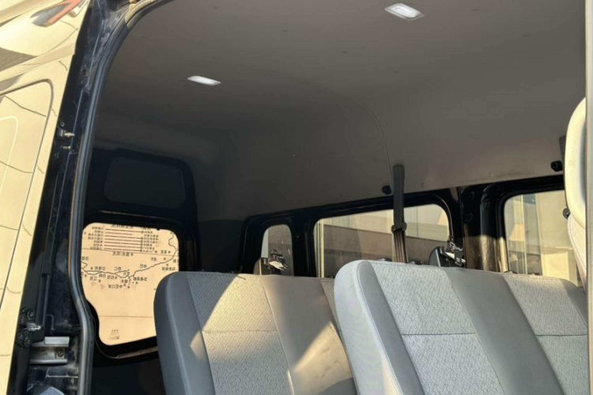 Used Foton Toano 2023 2.0T Manual Jixiang Long Wheelbase Mid-Top Rear Single Tire 7/9-Seater Interior 5