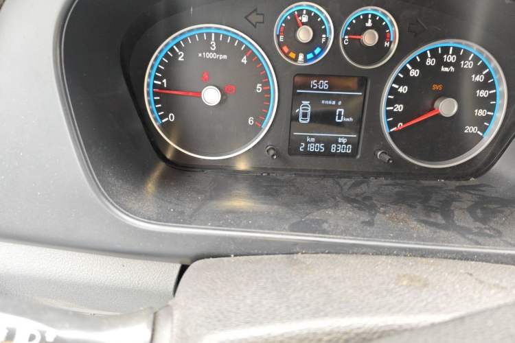 Used Foton Toano 2023 Joy Elephant Multi-Function 2.0T Manual Long-Wheelbase Mid-Roof Model with Single Rear Tire Available in 5/6/7/9-Seater Configurations Odometer Close Up
