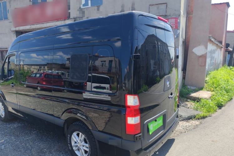 Used Foton Toano 2023 Joy Elephant Multi-Function Model Cummins 2.8T Automatic Long Wheelbase Mid-Roof Design Rear Single Tire Available in 5/6/7/9-Seater Configurations Rear Left 45 Deg