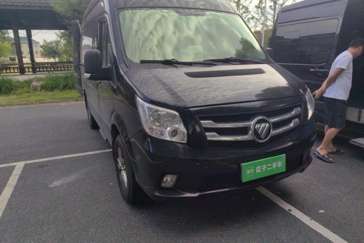 Used Foton Toano 2023 2.0T Compact Luxury Edition Manual Transmission Long Wheelbase Mid-Height Roof Rear Single Tire 9-Seater Right Front Headlight
