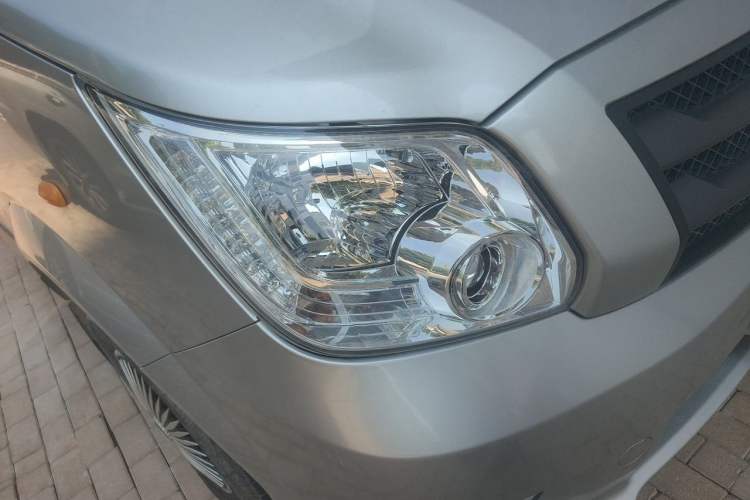 Used Foton Toano  Right Front Headlight