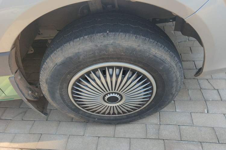 Used Foton Toano  Right Front Wheel Hub