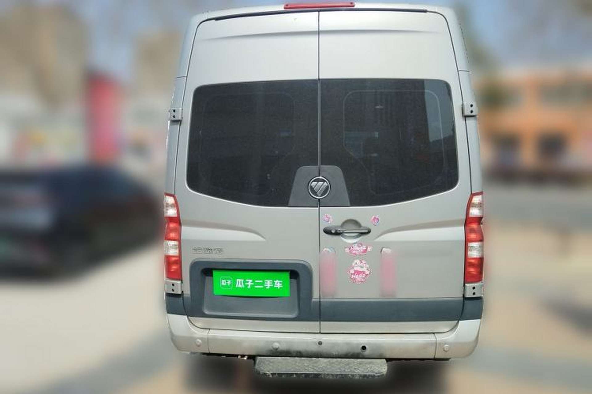 Used Foton Toano 2023 2.5T Manual Jixiang Multi-Function Long-Wheelbase Mid-Height Model with Dual Rear Tires Available in 7/9-Seater Configurations Rear