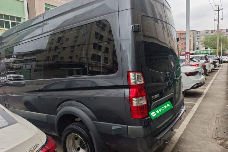 Used Foton Toano 2023 Cummins 2.8T Manual Jixiang Multi-Function Long-Wheelbase Mid-Roof Model with Rear Dual Tires Available in 7/9-Seater Configurations Rear Left 45 Deg