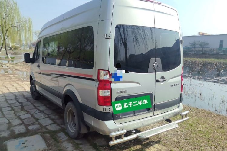 Used Foton Toano 2023 2.5T Manual Jixiang Multi-Function Long-Wheelbase Mid-Height Model with Dual Rear Tires Available in 7/9-Seater Configurations Rear Left 45 Deg