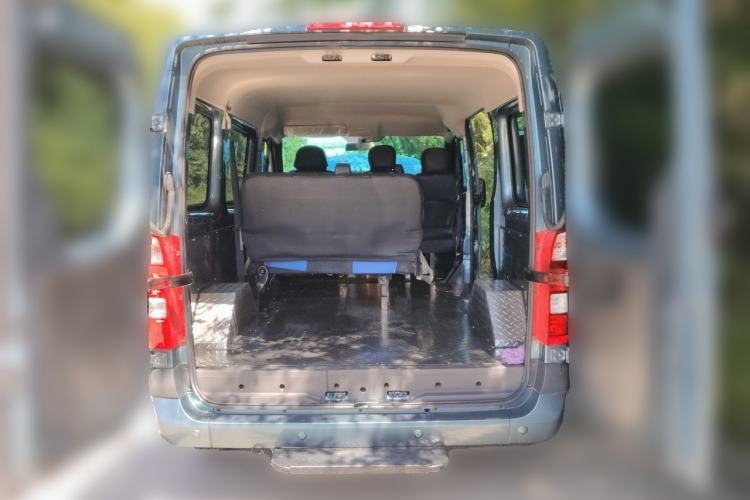 Used Foton Toano 2023 Urban Edition Multi-Function 2.0T Manual Short Wheelbase Low Roof with Single Rear Tire Available in 5/6/9-Seater Configurations Trunk