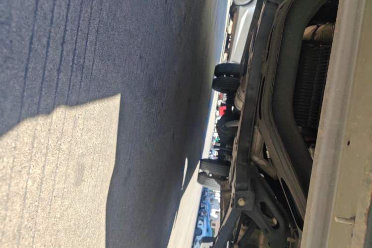 Used Foton Toano 2023 Cummins 2.8T Manual Jixiang Multi-Function Long-Wheelbase Mid-Roof Model with Rear Dual Tires Available in 7/9-Seater Configurations Chassis Front