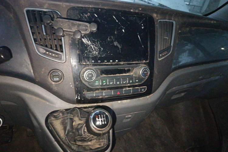 Used Foton Toano  Audio And AC Panel