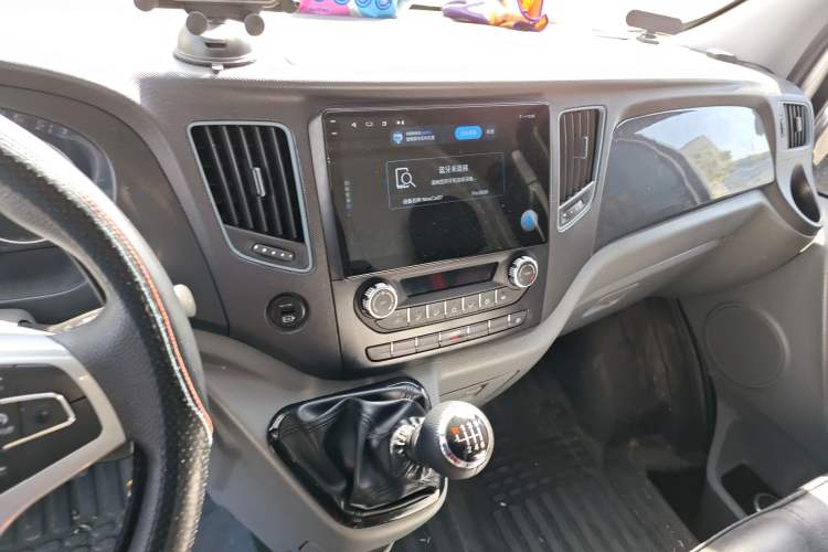 Used Foton Toano 2023 Joy Elephant Van 2.0T Manual Transmission Extended Wheelbase Ultra-High Roof Rear Single Tire 3-Seater Audio And AC Panel