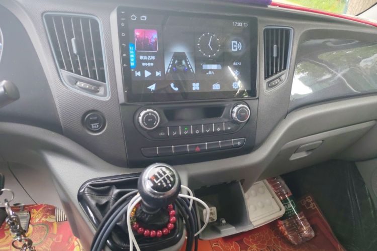 Used Foton Toano 2023 Joy Elephant Multi-Function 2.0T Manual Long-Wheelbase Mid-Roof Model with Single Rear Tire Available in 5/6/7/9-Seater Configurations Audio And AC Panel